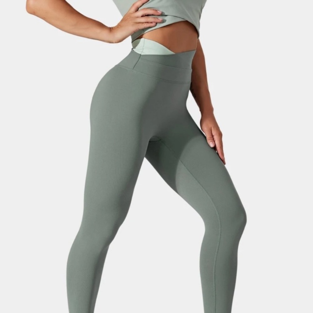 Halara Leggings